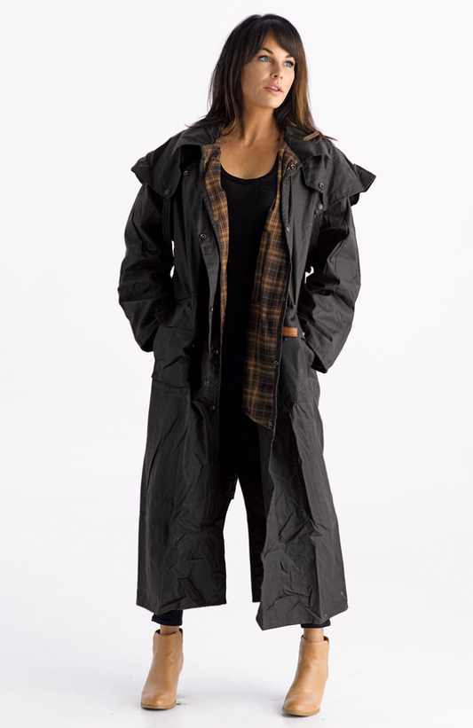 🐑 The Long Ridge Oilskin Duster: Built for Weather, Worn for Life